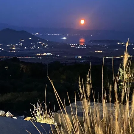 Vila In Paros Nest *