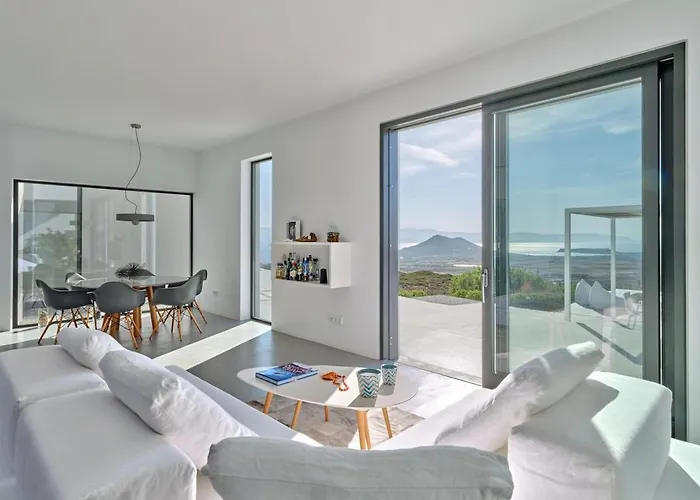 In Paros Nest Villa Kóstos