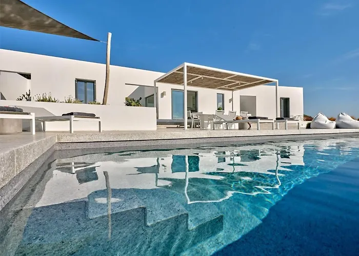 Villa In Paros Nest Kóstos