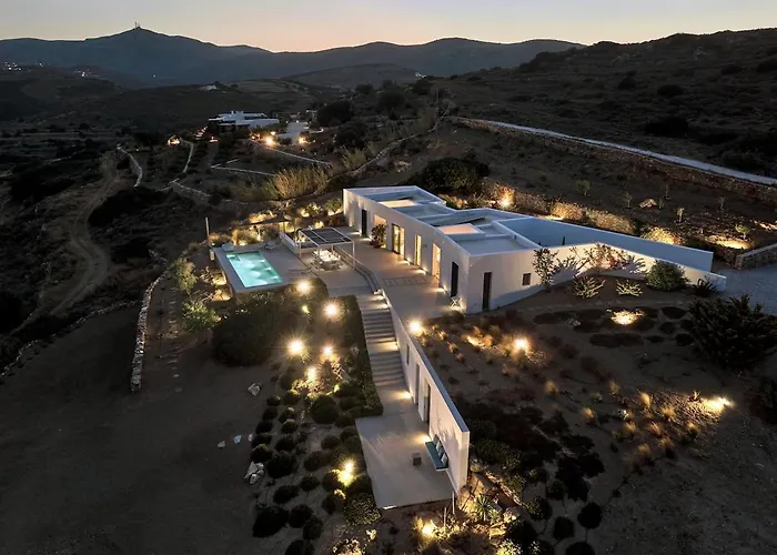 In Paros Nest Kóstos