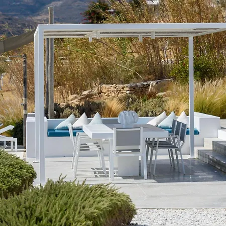 In Paros Nest Kostos